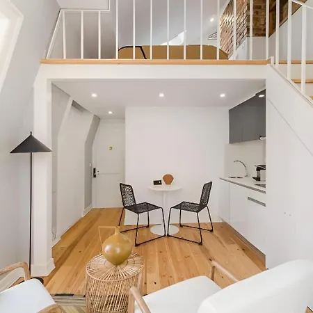 Cozy Retreat By The Center With Balcony * Lizbona