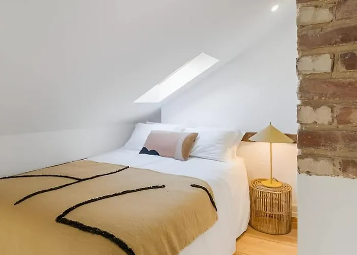 Cozy Retreat By The Center With Balcony Апартаменты Лиссабон